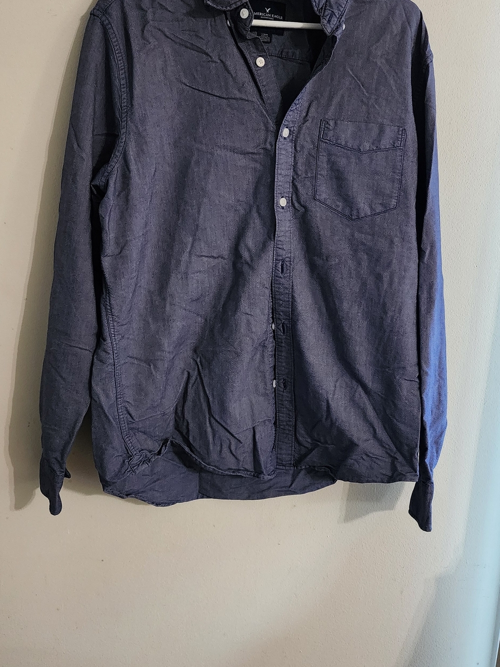 American Eagle Outfitters Blue Chambray "Seriously Soft" Long Sleeve Button Down